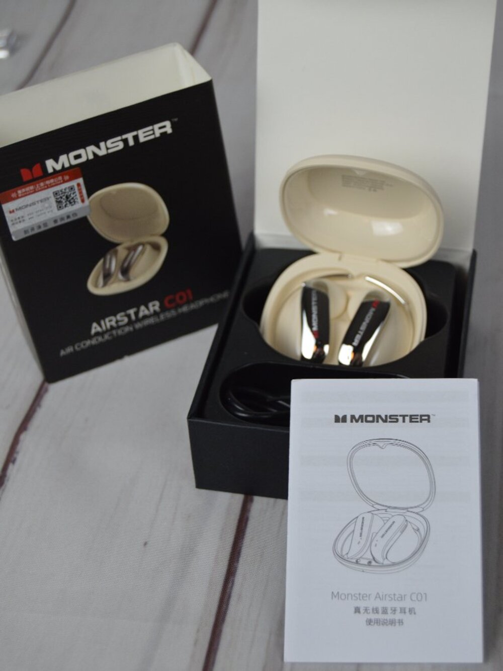 Monster Airstar C01 Wireless Bluetooth Ear-hook Headphones Ivory Dual Modes NEW